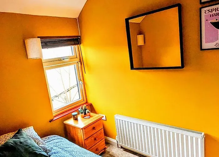 Spacious House In Villa *